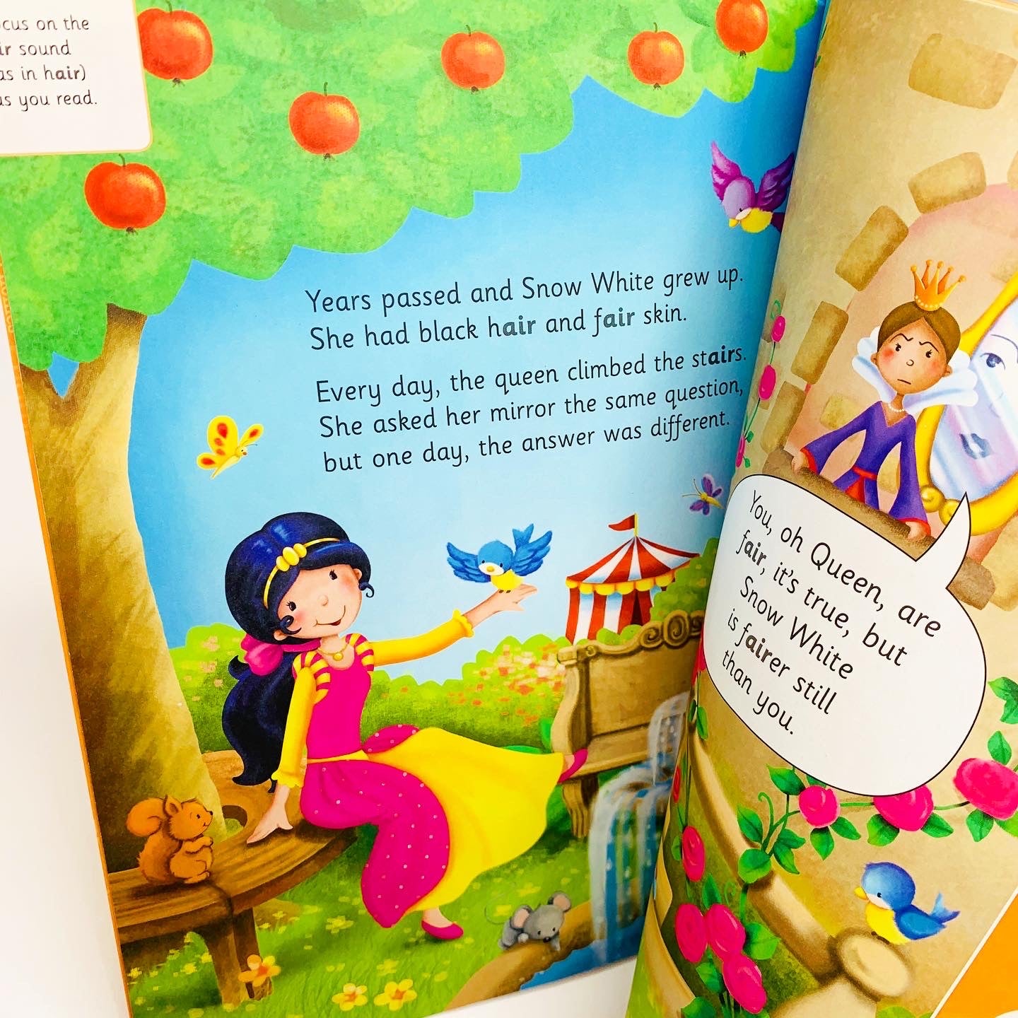 Snow White and the Seven Dwarfs (Phonic Readers: Level 2)